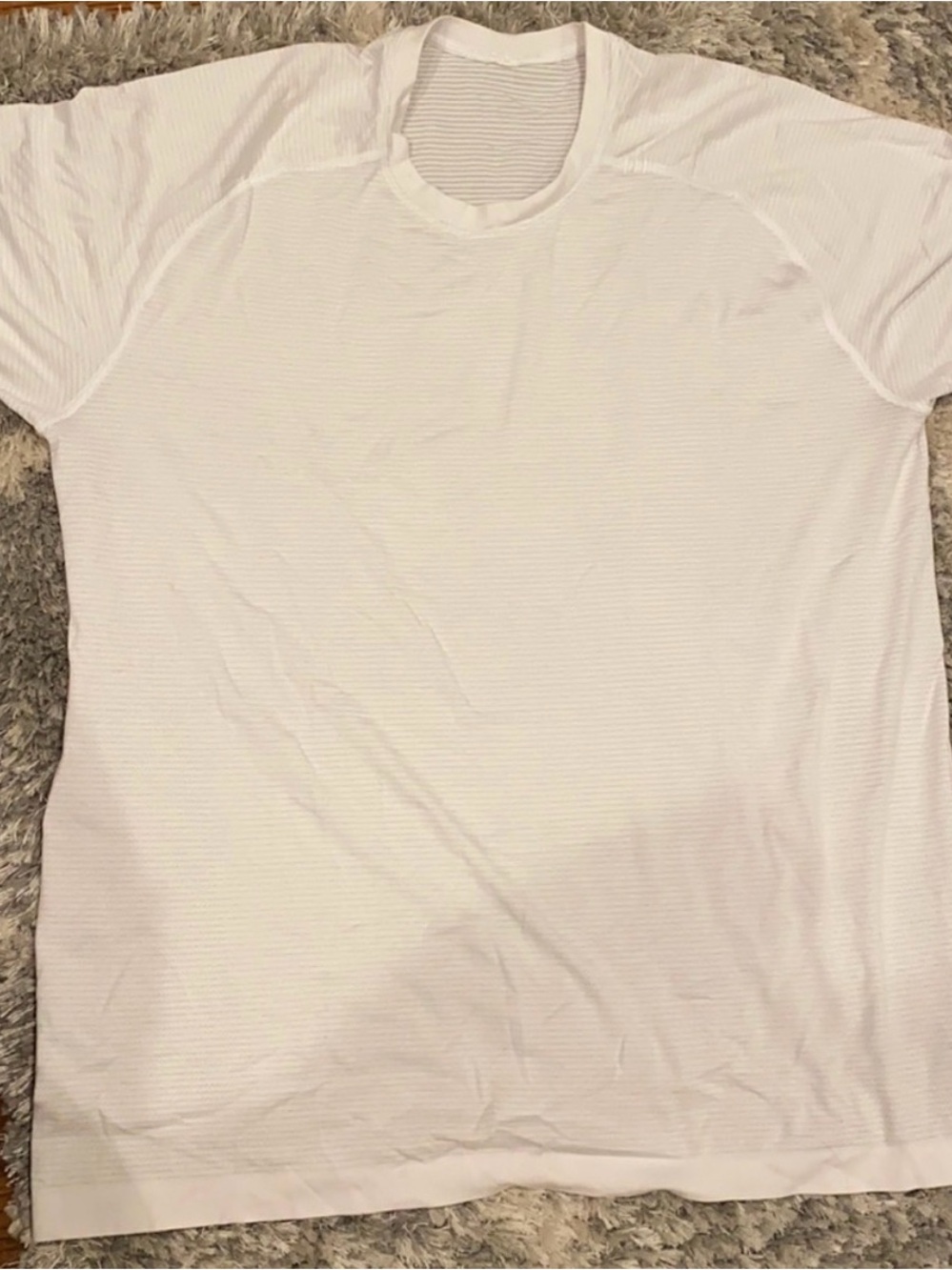 lululemon athletica Men's White Short-Sleeve Crew Tee